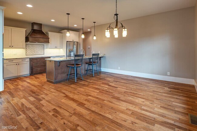 Building Photo - 3 br, 2.5 bath House - 87 Gibson Road