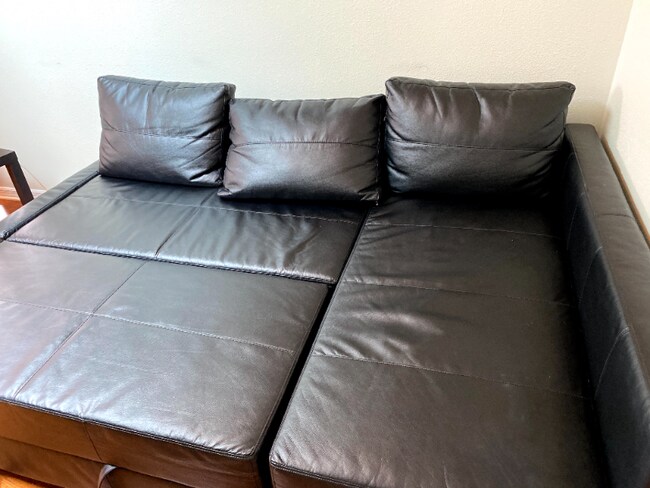 Foto del edificio - 14 Mailer Blvd