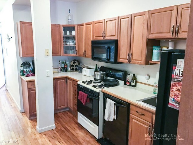 Building Photo - 137 Chiswick Rd