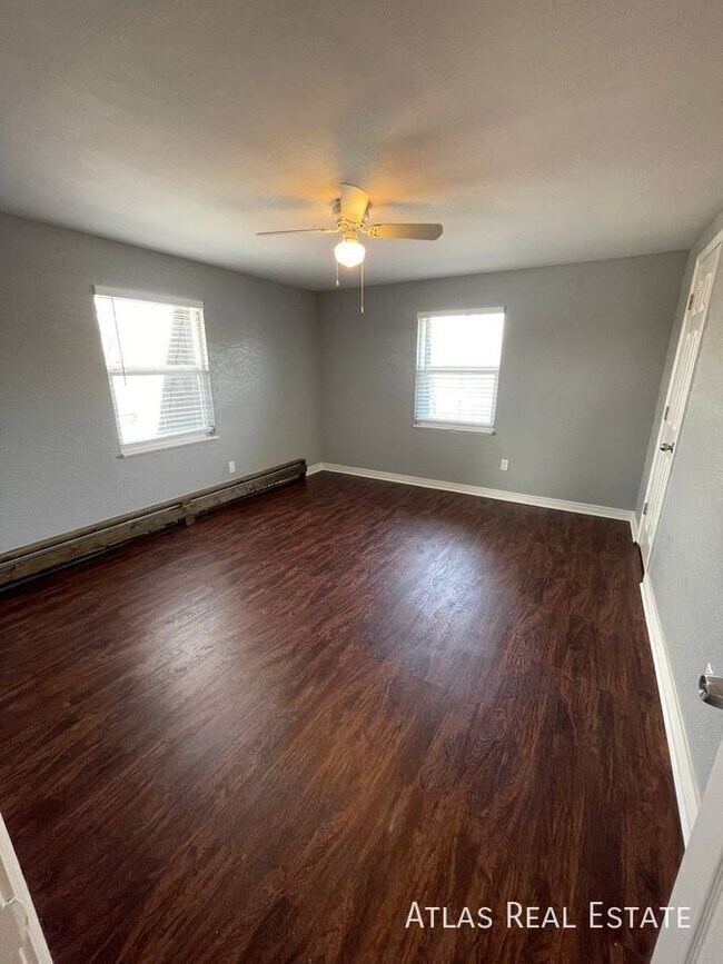 Foto del edificio - 5301 S Delaware St