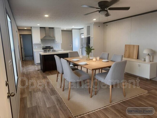 Foto del edificio - 3113 Diamond Dr