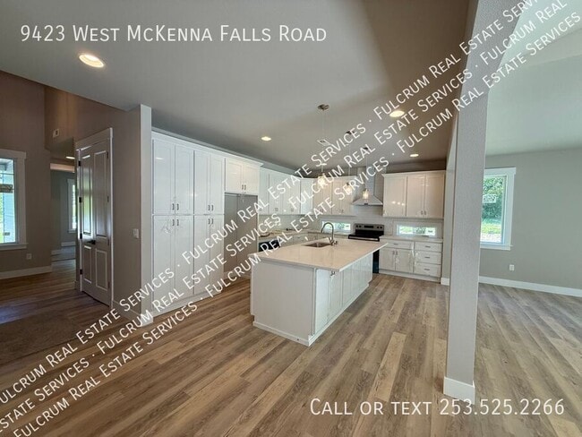 Building Photo - 9423 McKenna Falls Rd W