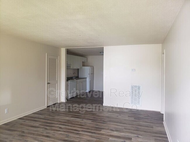 Foto del edificio - 4709 Murray Lake Ln
