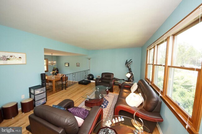 Building Photo - 8 Terrapin Ln