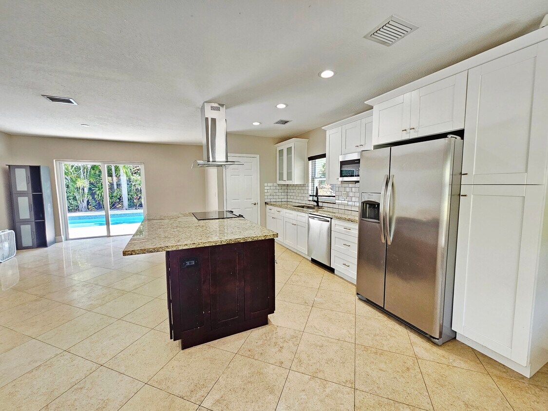 Foto principal - 18380 NE 21st Pl