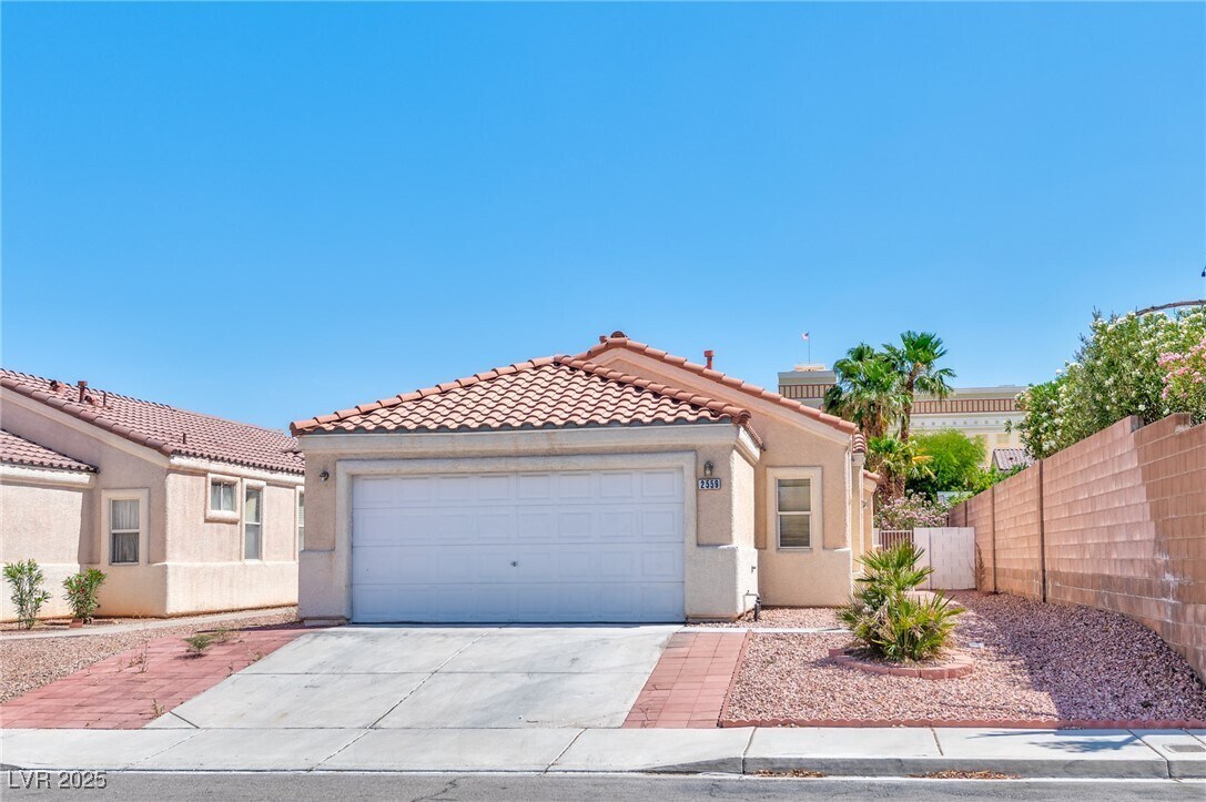 Foto principal - 2559 W Richmar Ave