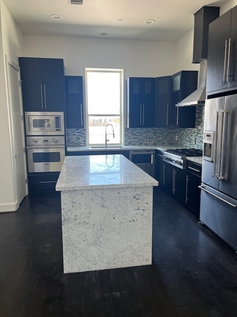 Building Photo - 1253 Utah St