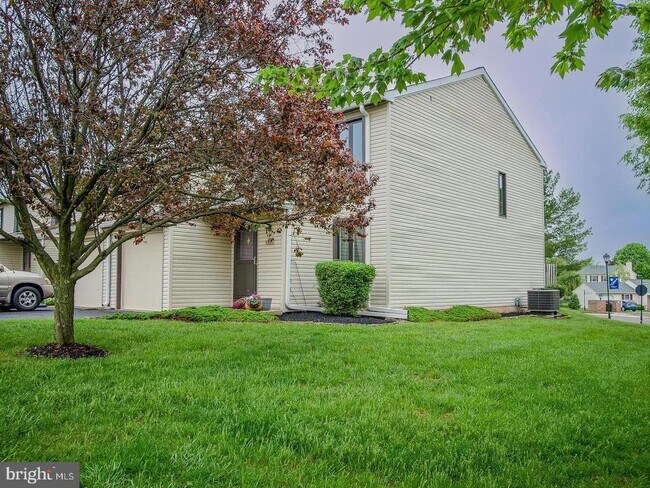 Foto del edificio - 1001 Winfield Ct