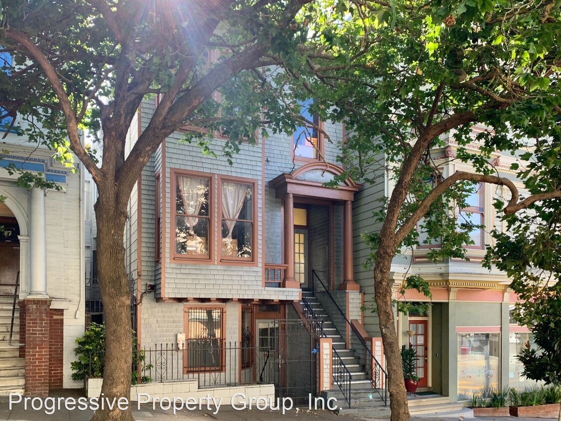 Primary Photo - 705 Clayton St