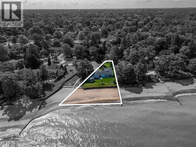Photo du bâtiment - 1441 Christina St N