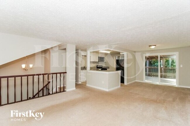 Building Photo - 330 Hembree Forest Cir