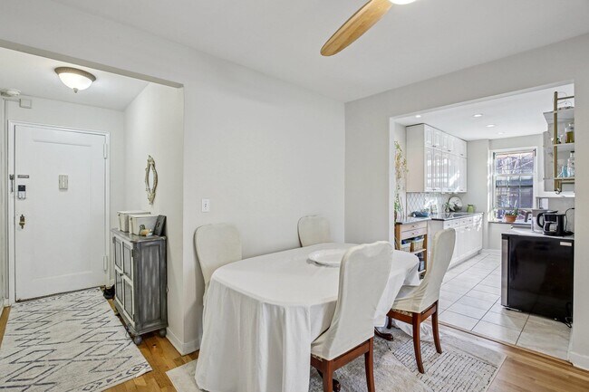 Foto del edificio - 8600 JFK Blvd E