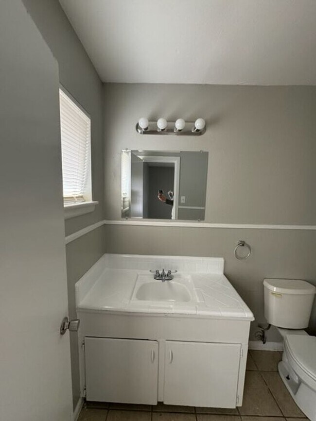 Building Photo - Great home for a great price in Dallas ISD