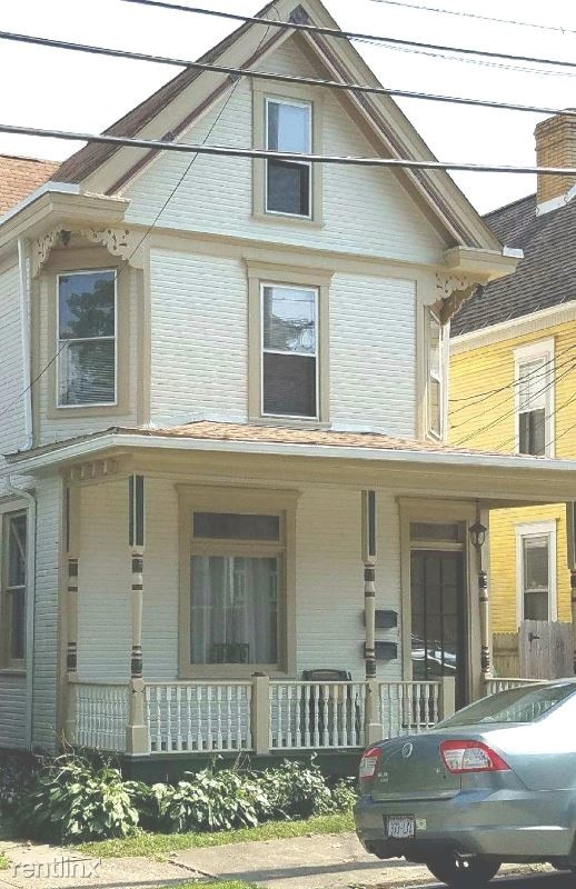 Building Photo - 413 N Maple Ave