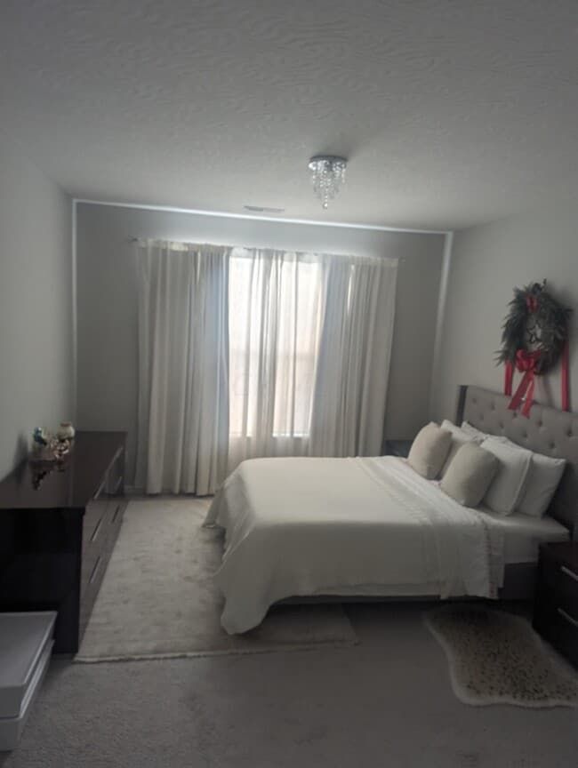 Foto del edificio - 158 Broadmoore Blvd