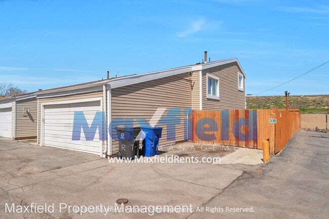 Foto del edificio - 4 br, 2 bath House - 2306 W 4130 S