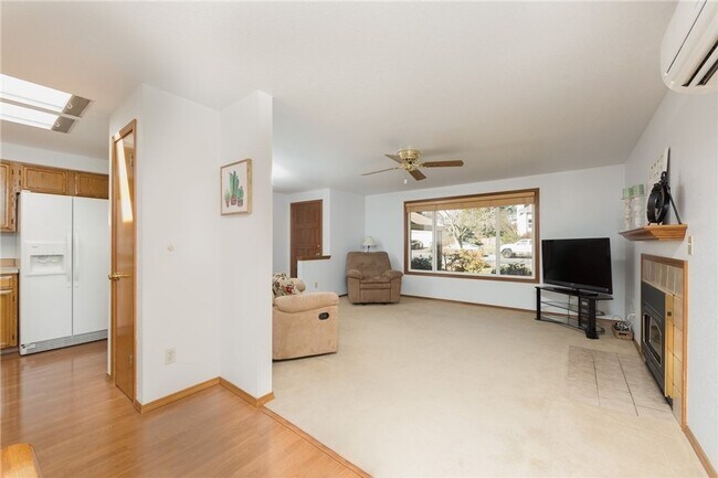 Foto del edificio - Charming 3BD/2BTH Rambler Home for Lease! Pet Friendly!