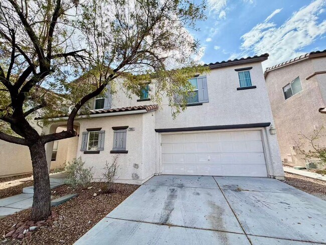 Building Photo - 7983 Dutch Villas St