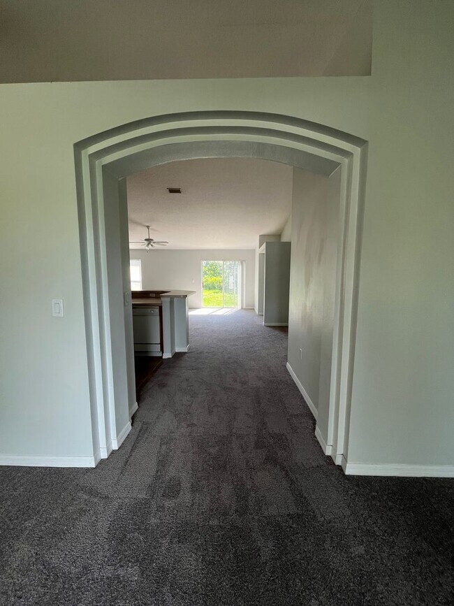 Building Photo - NEW PICS COMING SOON!!!