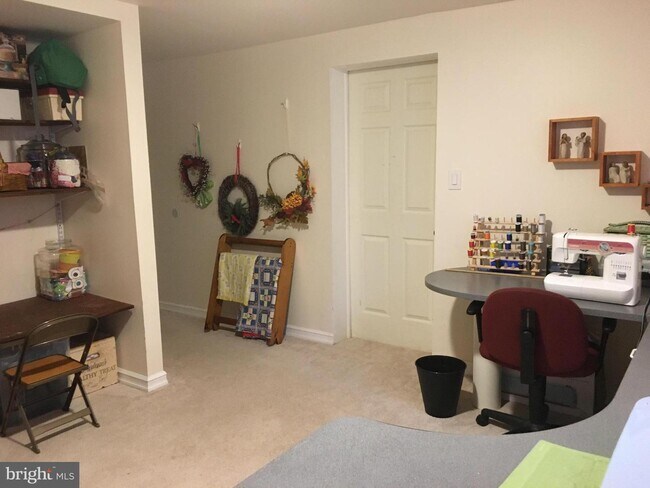 Foto del edificio - 1012 Playford Ln