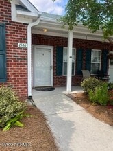 Building Photo - 1546 Honeybee Ln