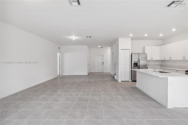 Building Photo - 14808 SW 163rd Terrace