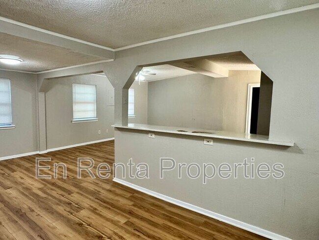 Foto del edificio - 2906 Birch Park Dr