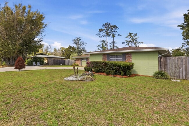 Building Photo - 3310 NW 28th Ave