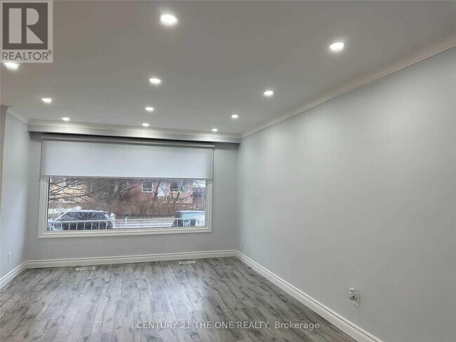 Building Photo - 176 Felix Rd