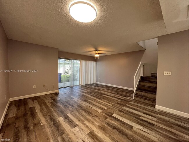 Foto del edificio - 2 br, 1 bath House - 843 Crystal Lake Dr