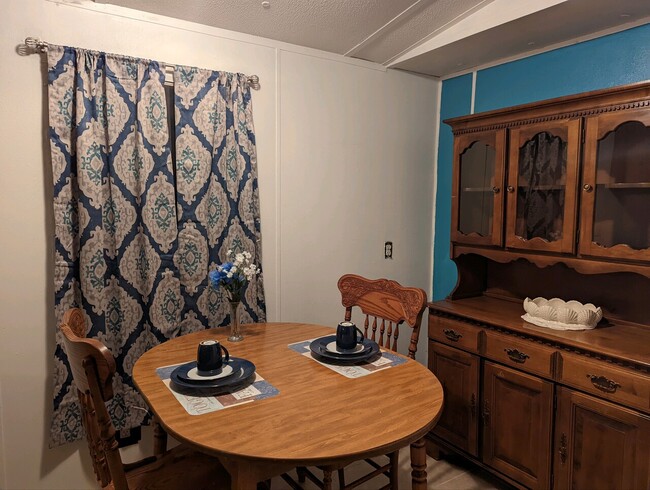 Building Photo - Mountain View Mobile Home Park