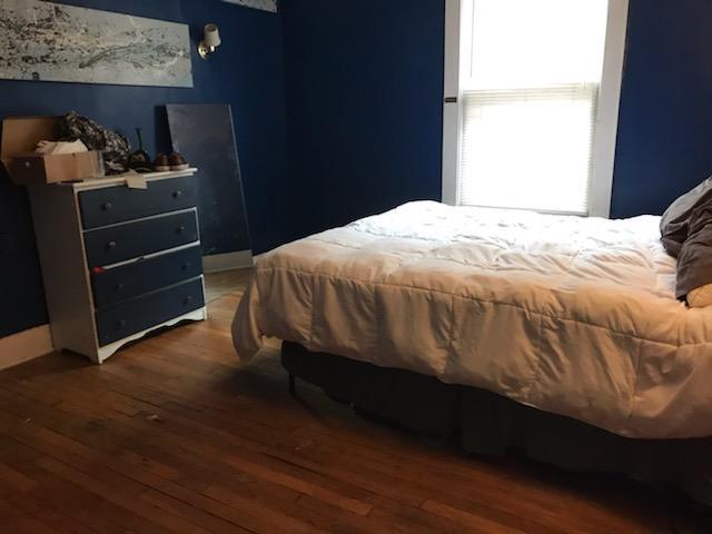 Bedroom-1 - 1713 Summit St