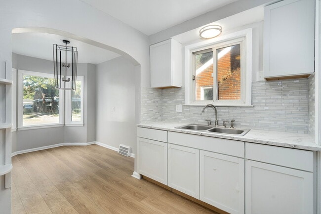 Foto del edificio - 11716 Coyle St