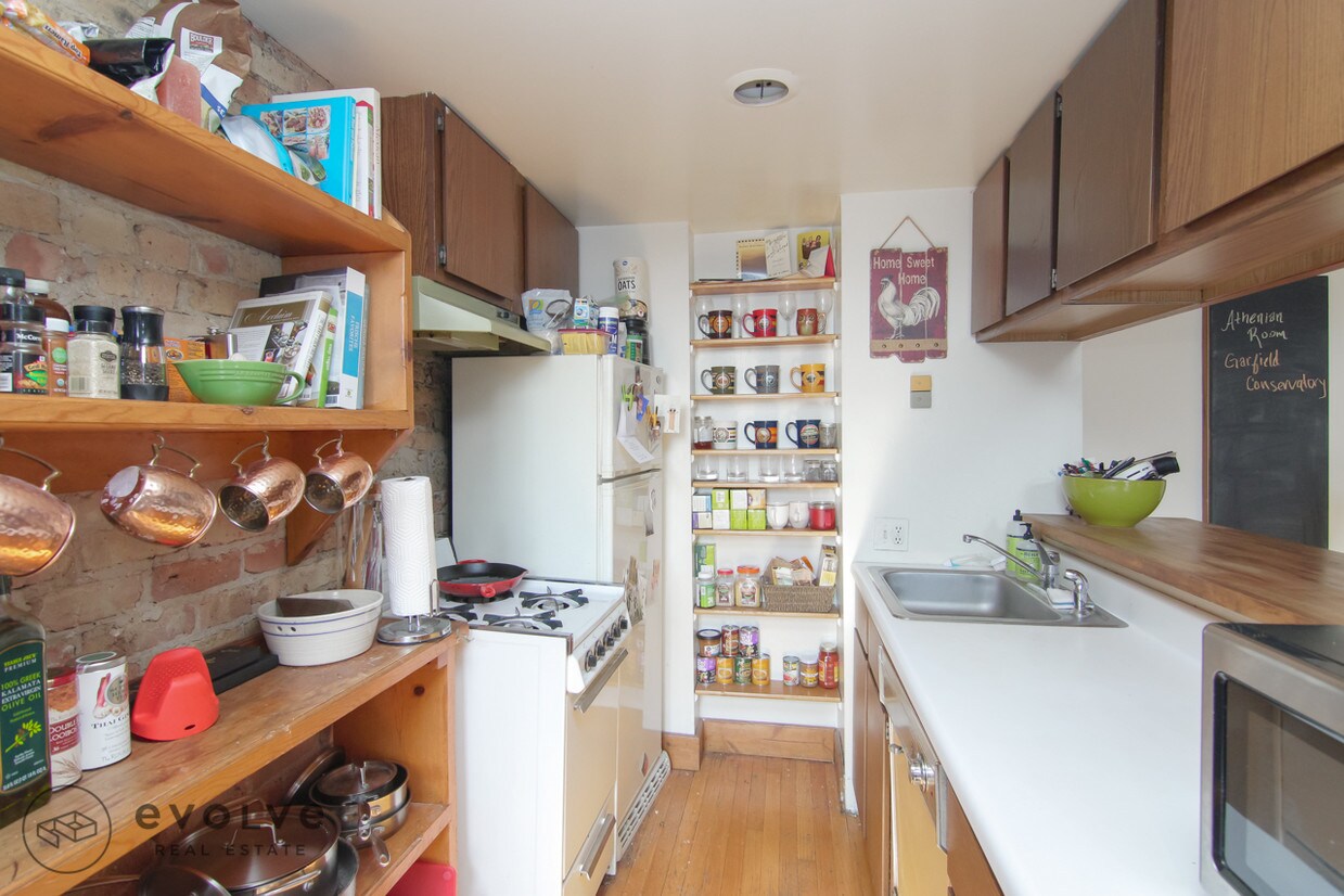 Foto principal - 2306 N Lincoln Ave
