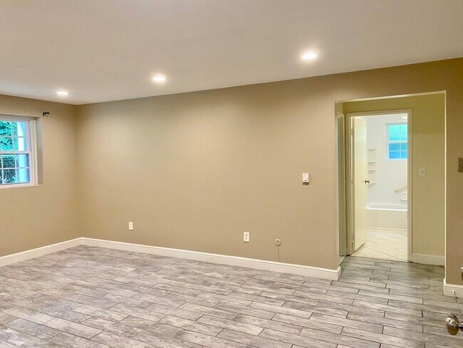 Foto del edificio - 12 Walker Rd