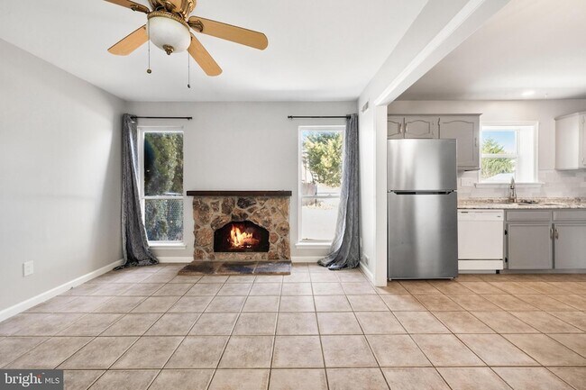 Foto del edificio - 317 Osprey Ln