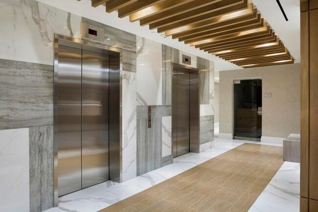 Building Photo - 4748 S Ocean Blvd