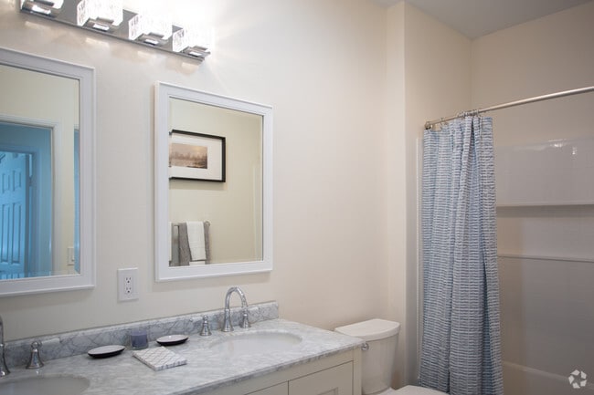 Interior Photo - Avalon