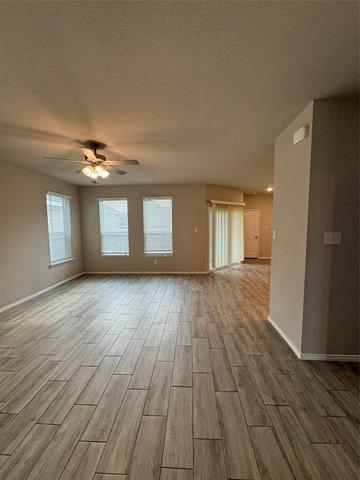 Foto del edificio - 6033 Seguin Ct