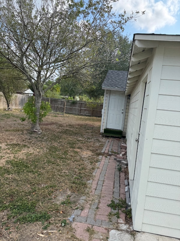 Building Photo - 5769 Hampshire Rd