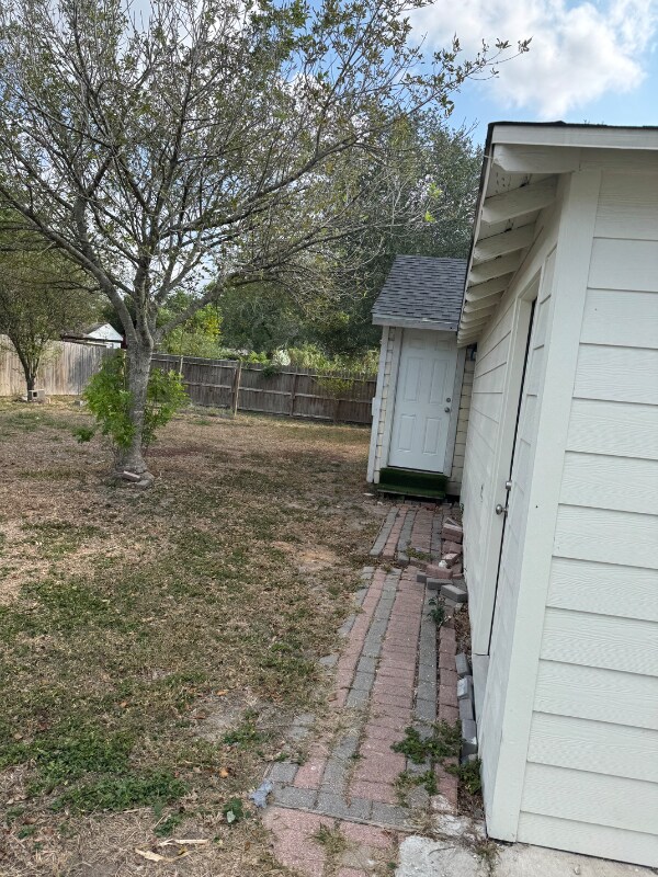 Foto del edificio - 5769 Hampshire Rd