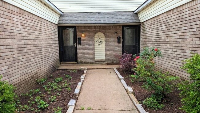 3 Bed 2.5 Bath 2 Car Garage - Council Village Add -Bethany Ok - 3 Bed 2.5 Bath 2 Car Garage - Council Village Add -Bethany Ok House