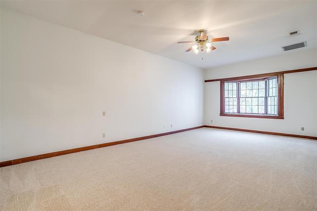 Foto del edificio - 4909 Birchman Ave
