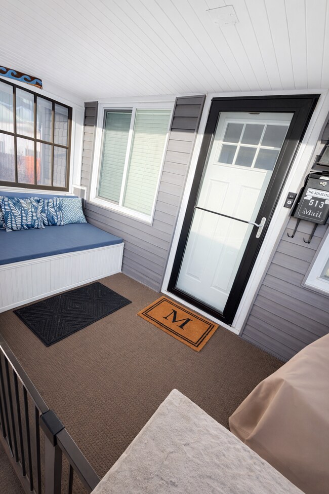 Foto del edificio - 513 N Franklin St