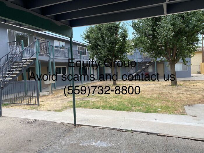 Primary Photo - 729 N Floral St