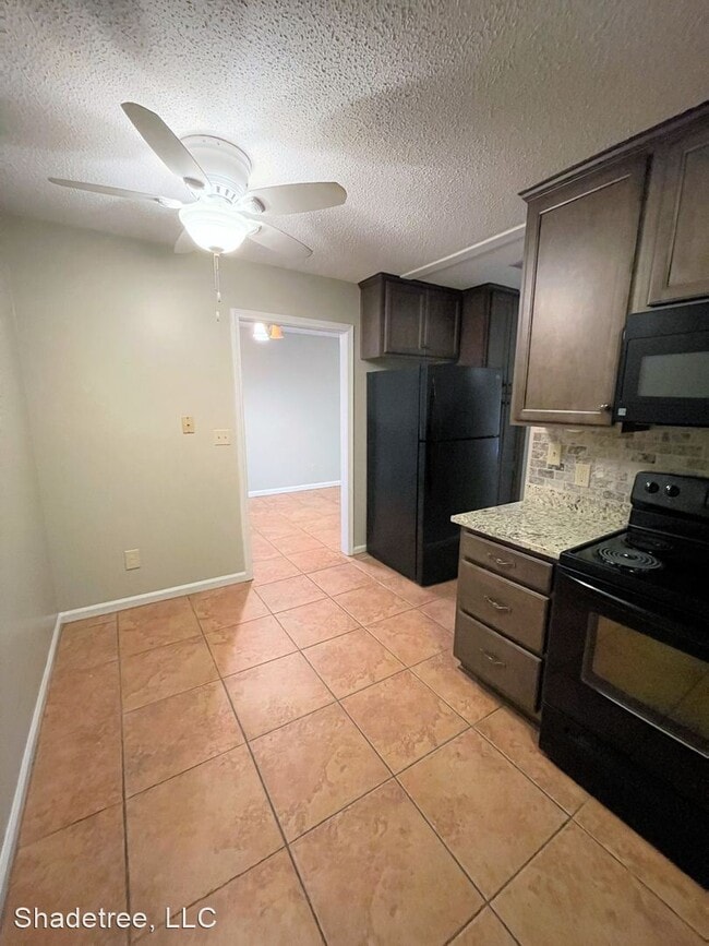 Building Photo - 2 br, 1 bath House - 2308B Tyler Road