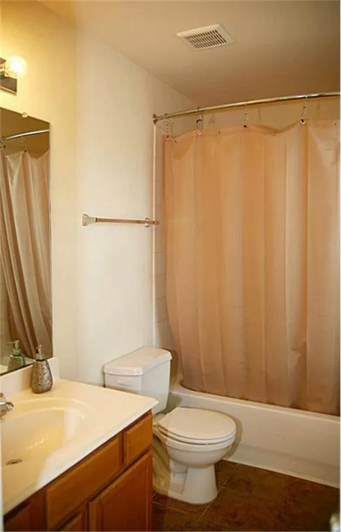 Building Photo - 1627 Royal Chase Dr