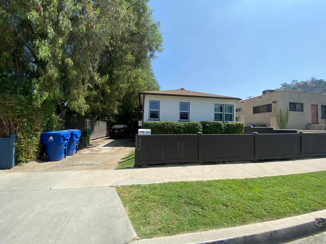 Primary Photo - 2354 Altman St