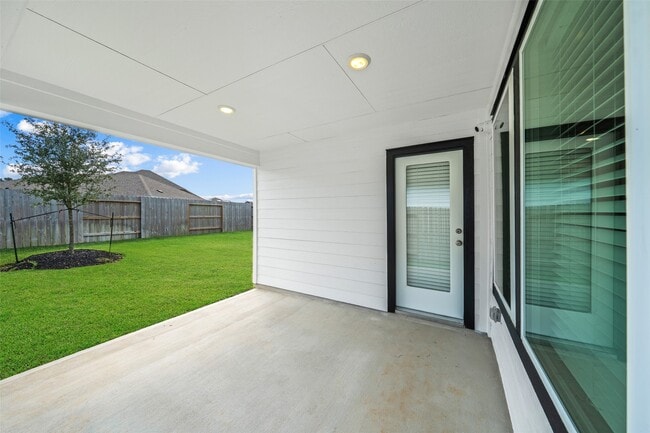 Building Photo - 14155 Greystone Ter St