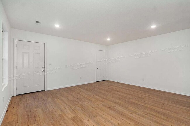 Foto del edificio - 1602 W Scott St